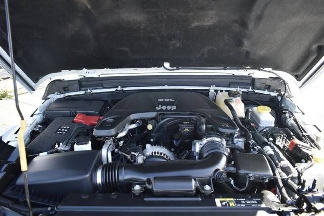 Jeep Wrangler image 7