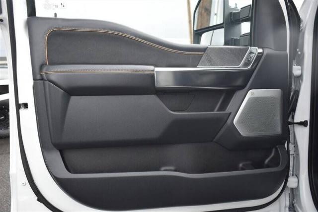Ford F-450 Super Duty Diesel image 3