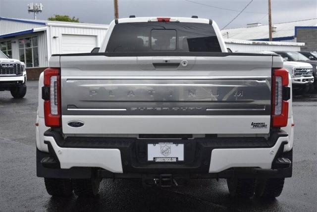 Ford F-450 Super Duty Diesel image 2