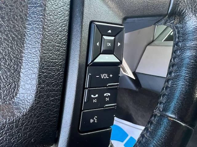 Ford Expedition image 8