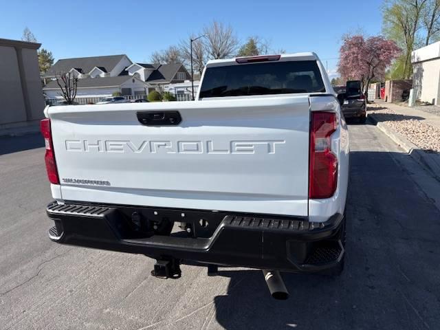 Chevrolet Silverado 2500hd image 5