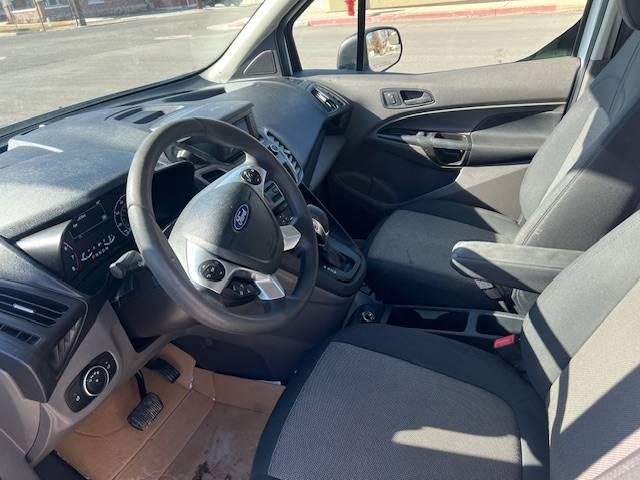 Ford Transit Connect image 1