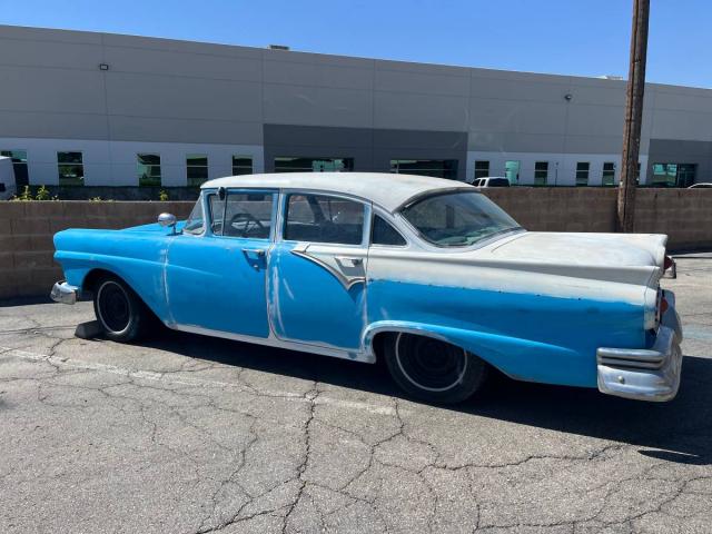 Ford Custom image 8