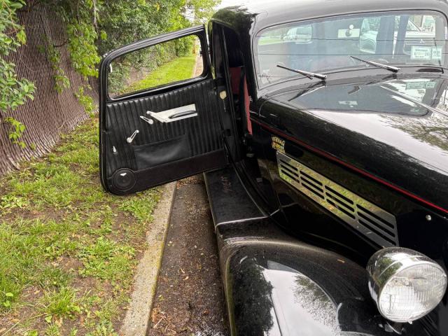 Ford Tudor Vicy image 9