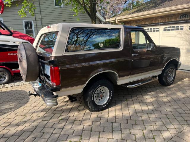 Ford Bronco Eddie Bauer 4x4 image 8