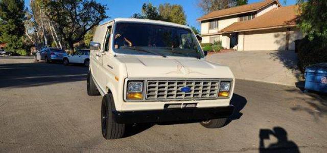 Ford E150 Cargo Van image 1