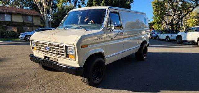 Ford E150 Cargo Van image 5