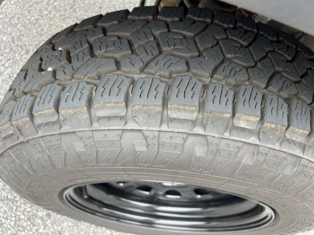 Jeep Cherokee image 6