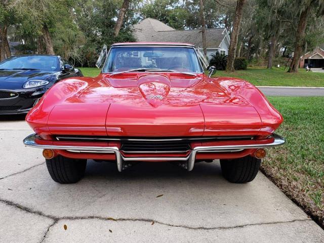 Chevrolet Corvette Convertible image 8