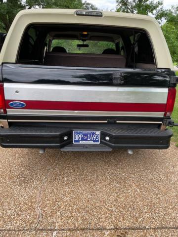 Ford Bronco image 4