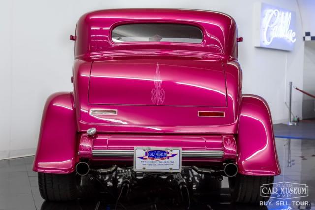Ford 3-Window Custom image 3