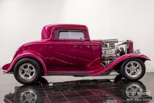 Ford 3-Window Custom image 8