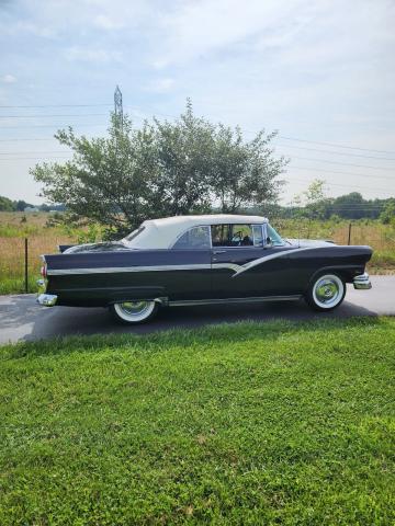 Ford Fairlane image 7