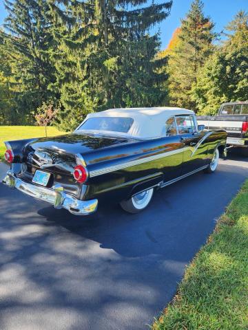 Ford Fairlane image 5