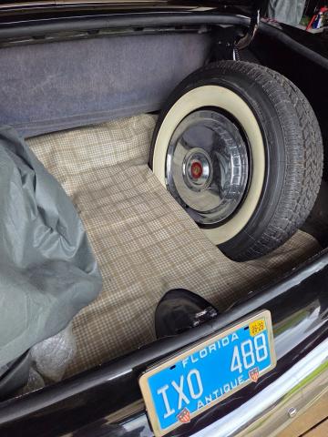 Ford Fairlane image 2