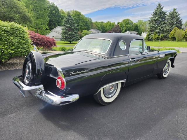 Ford Thunderbird image 8