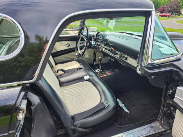 Ford Thunderbird image 4