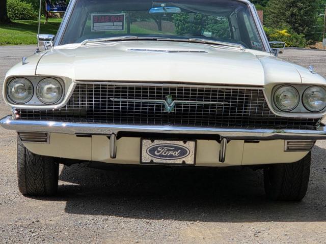 Ford Thunderbird Convertible image 2