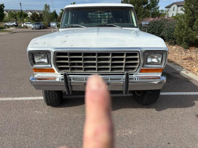 Ford F-350 image 8