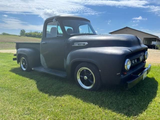 Ford F100 image 1