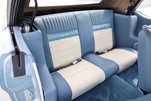 Ford Mustang Convertible image 6