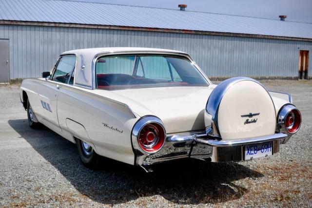 Ford Thunderbird image 4