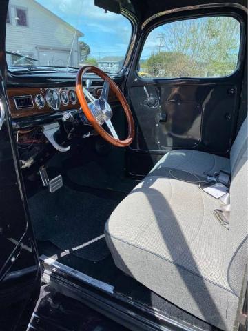 Ford F100 Pickup image 1