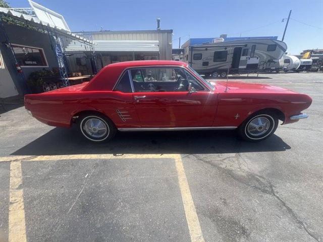 Ford Model image 6