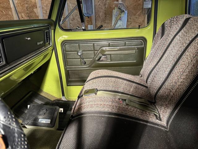 Ford F250 Camper Special image 6