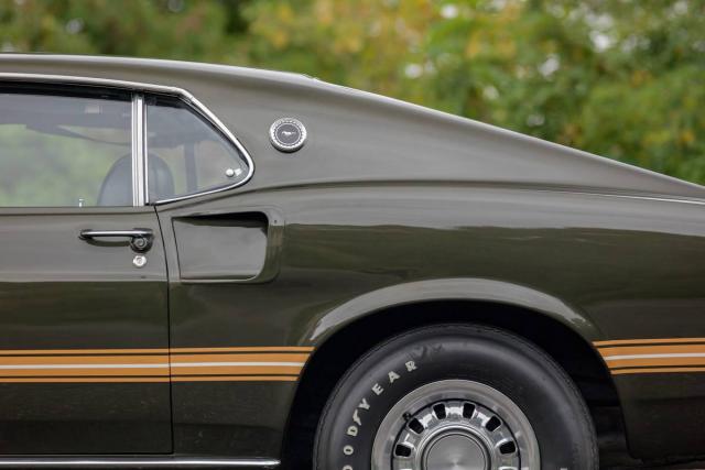 Ford Mustang image 6