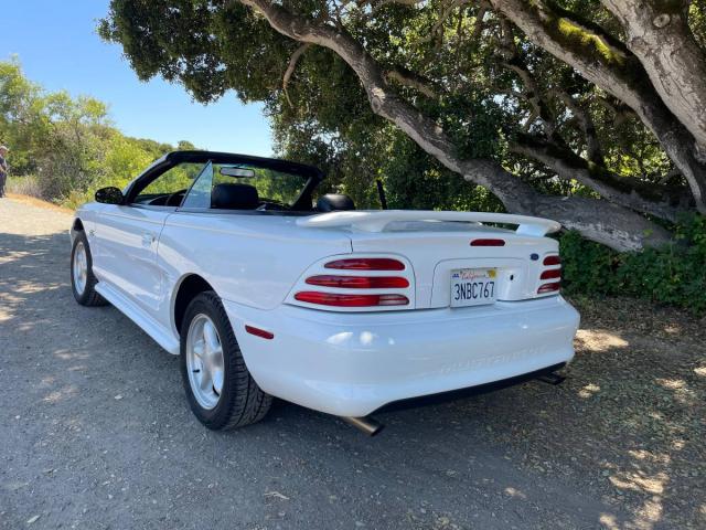 Ford Mustang Gt Convertible image 2