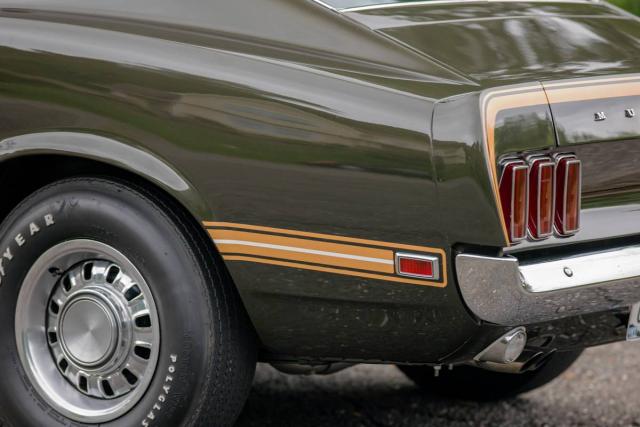 Ford Mustang image 4
