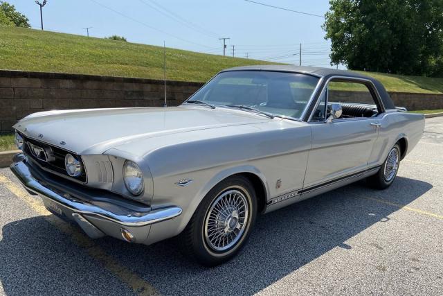 Ford Mustang image 2