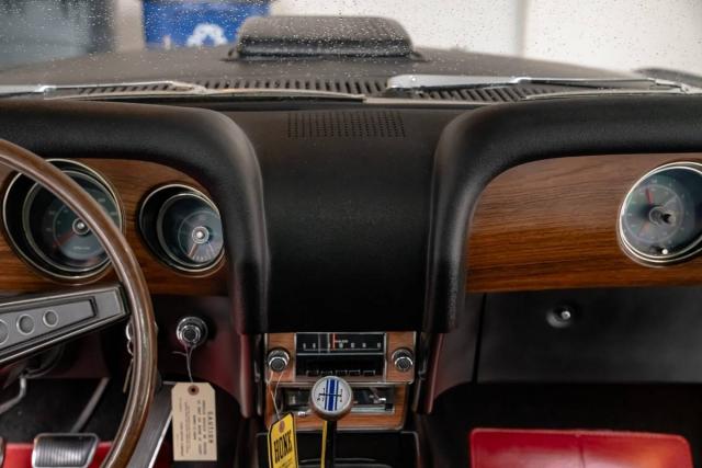 Ford Mustang image 4