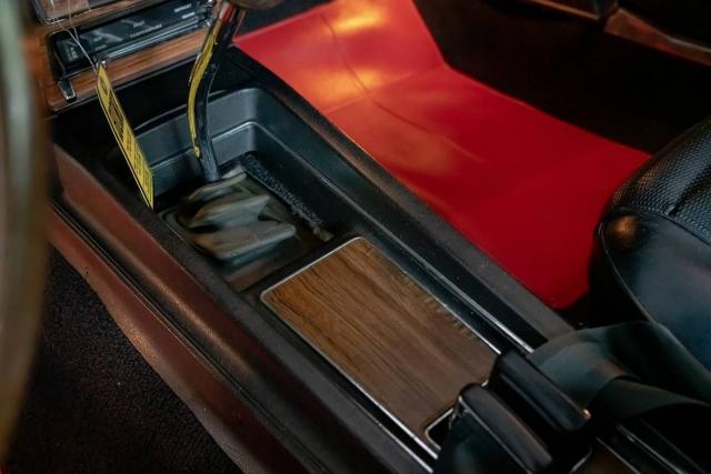 Ford Mustang image 8