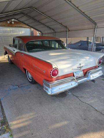 Ford Fairlane 500 image 3