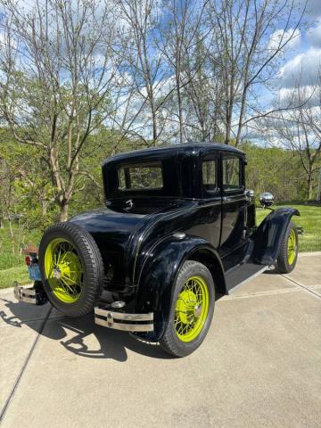 Ford Model A image 9