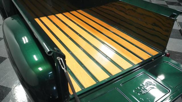 Ford F1 Pickup image 6
