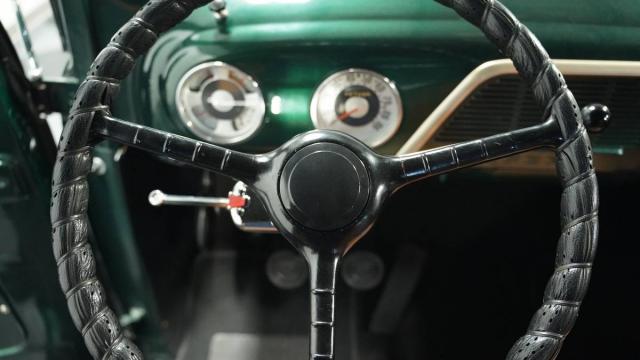 Ford F1 Pickup image 8