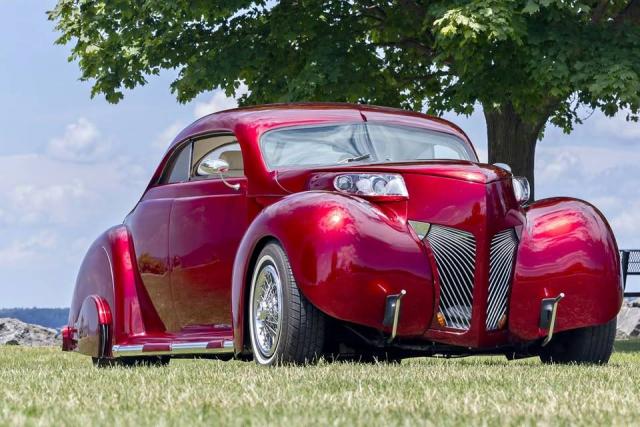 Ford Coupe image 4