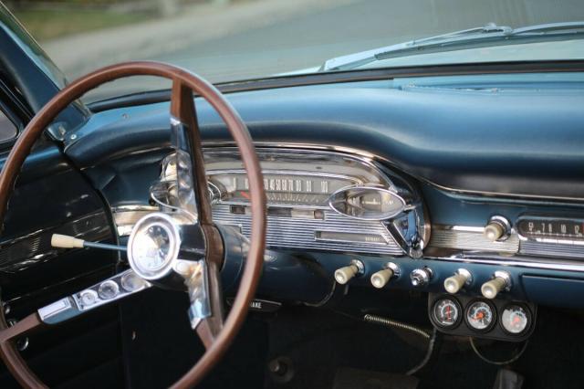 Ford Falcon image 4