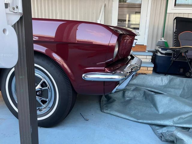 Ford Mustang Convertible image 6