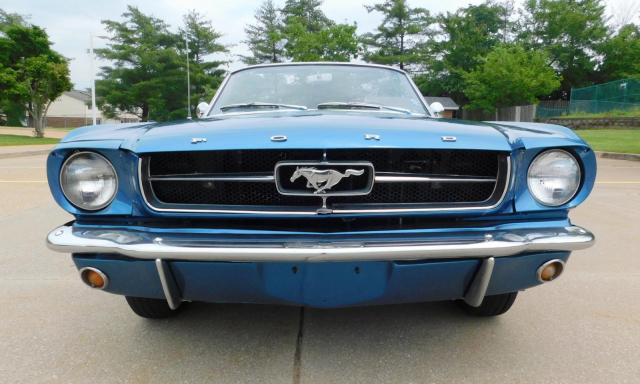 Ford Mustang image 9