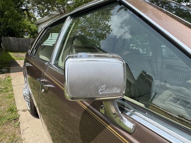 Cadillac Seville image 7