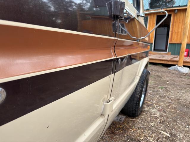 Ford E-Series Van image 4