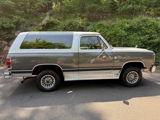 Dodge Ramcharger image 1