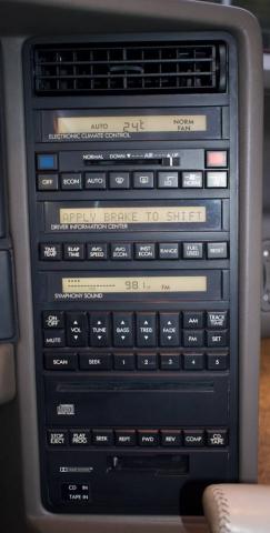 Cadillac Allante image 1