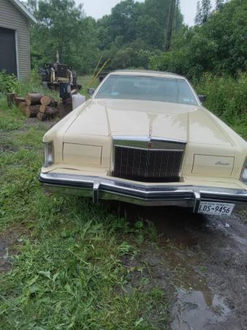 Lincoln Continental Mark V image 3