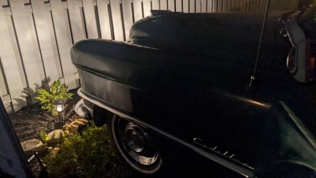 Cadillac  image 2