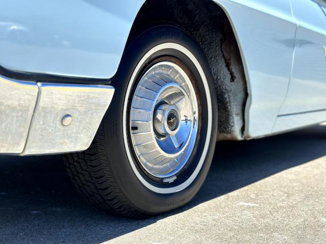 Ford Thunderbird image 4